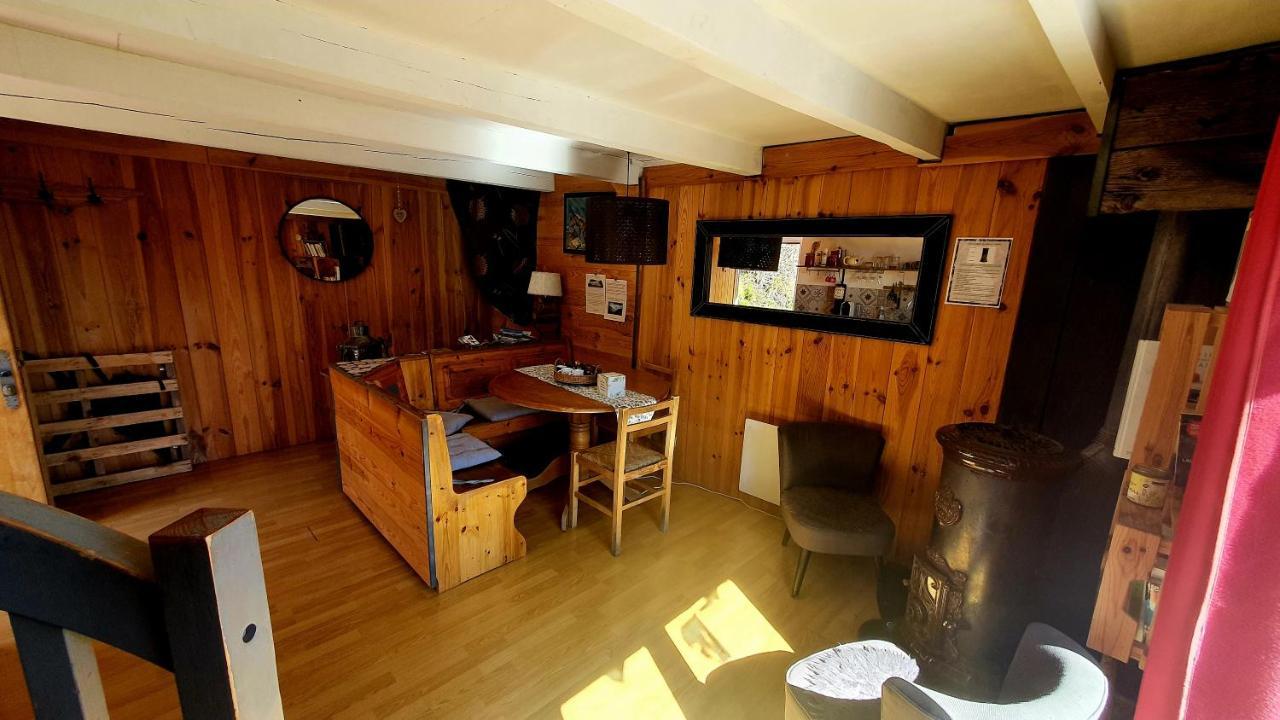 Chalet Les 3 Flocons Roure Exterior photo