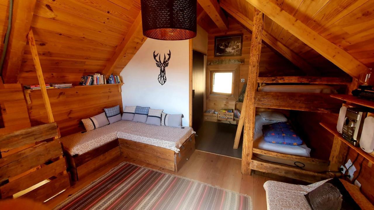Chalet Les 3 Flocons Roure Exterior photo
